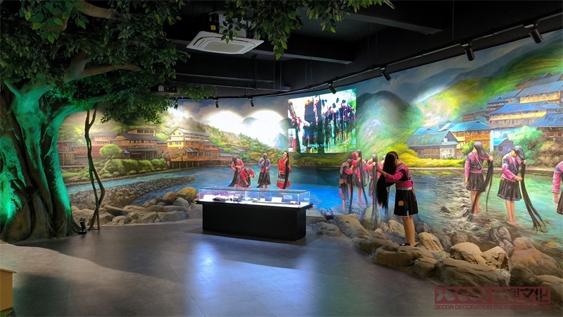 VR展館設(shè)計(jì)中如何結(jié)合虛擬現(xiàn)實(shí)和增強(qiáng)現(xiàn)實(shí)技術(shù)？