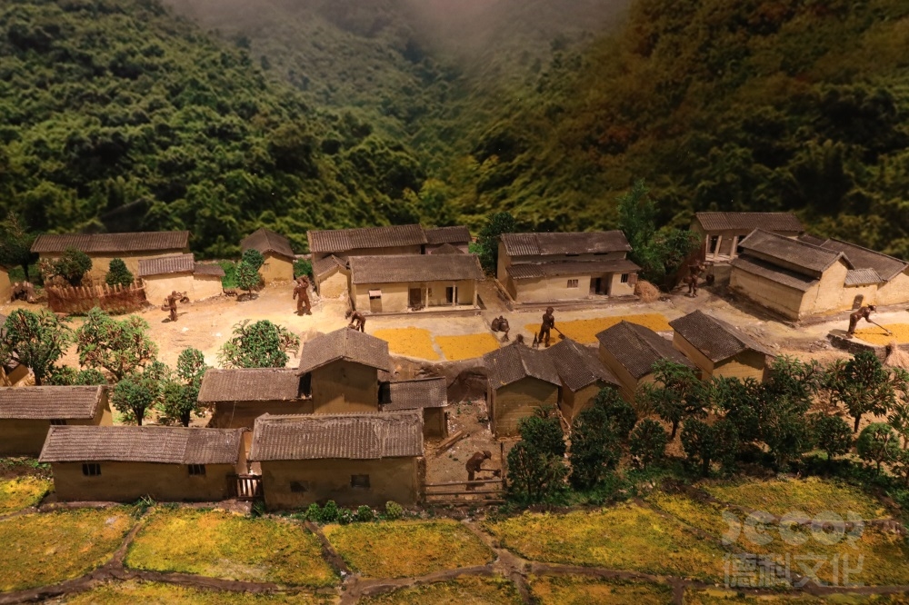 地方博物館設(shè)計(jì)中如何考慮可持續(xù)發(fā)展和資源利用的要求？